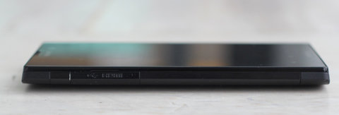 cổng USB sony-xperia ion lt28.jpg